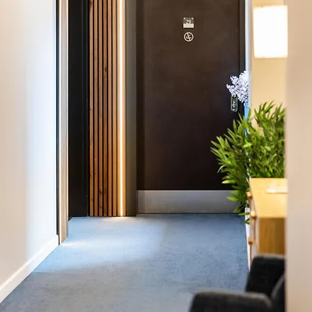 Ovyo Hotel 4*