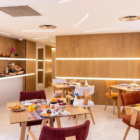 Ovyo Hotel 4*