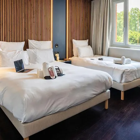 Ovyo Hotel 4*